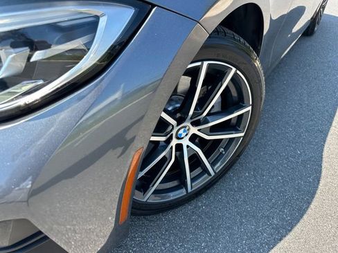 Used 2019 BMW 330i Sedan w/ Convenience Package image 9