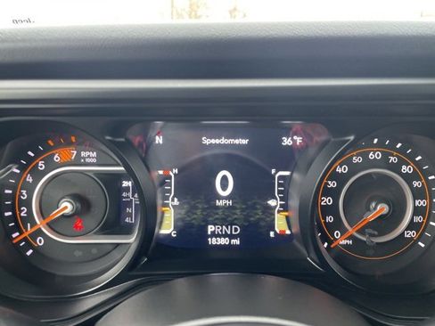 Used 2024 Jeep Wrangler Unlimited Rubicon image 22