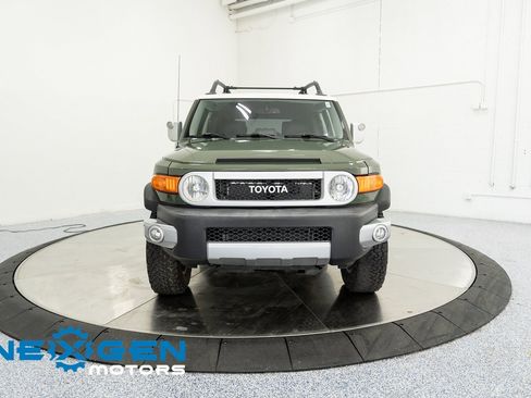 Used 2014 Toyota FJ Cruiser Base image 4