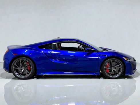 Used 2017 Acura NSX image 10