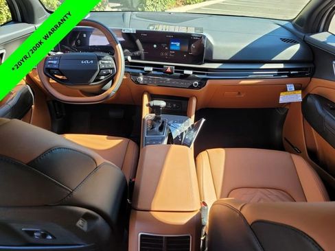 New 2026 Kia Sportage X-Line w/ X-Line Technology Package image 7