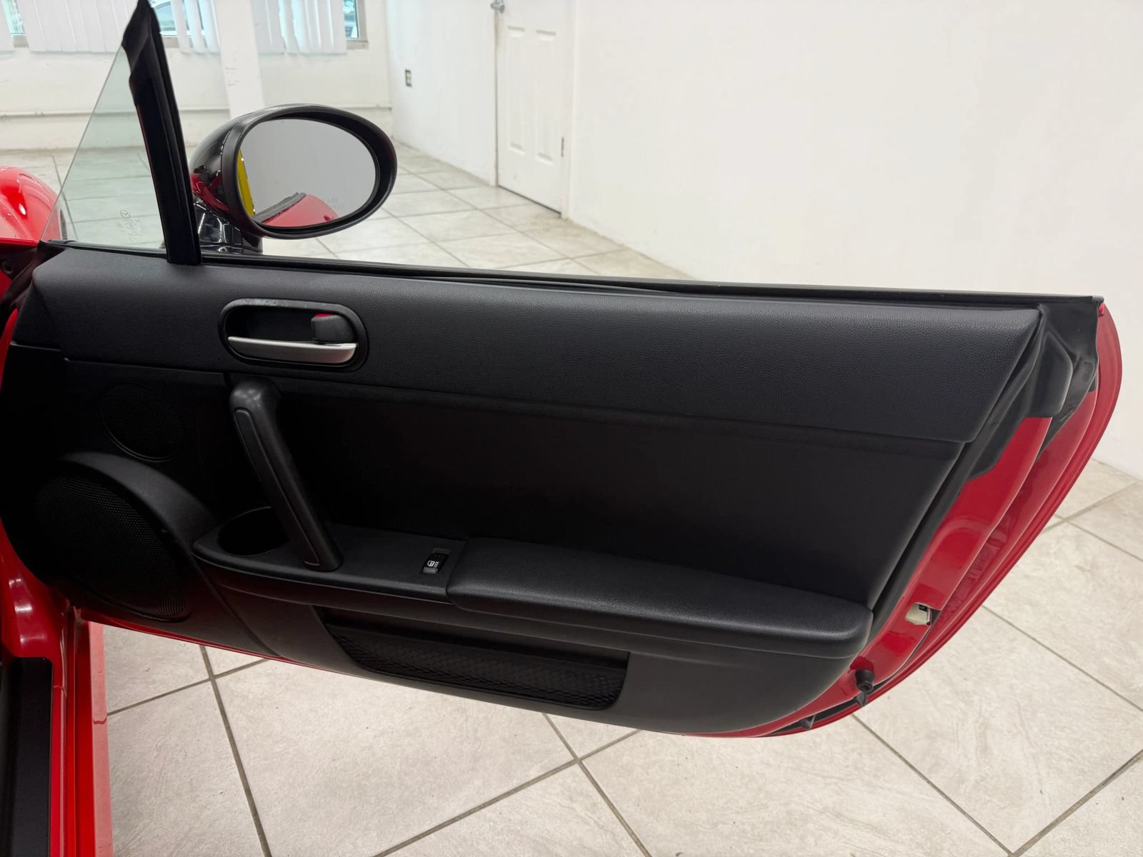 Used 2013 MAZDA MX-5 Miata Club RWD image 16