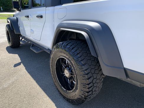 Used 2020 Jeep Gladiator Sport w/ Quick Order Package 24S AWD/4WD image 55