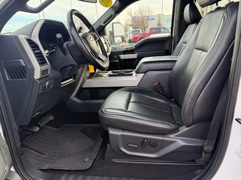 Used 2022 Ford F250 Lariat w/ Lariat Value Package image 7