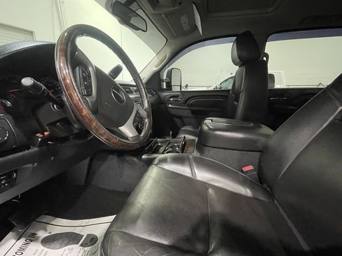 Used 2013 GMC Sierra 3500 Denali image 33