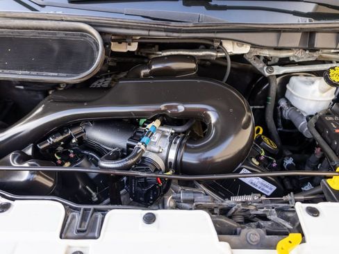 Used 2018 Ford Transit 150 XL image 17