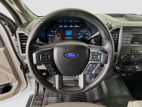 Used 2018 Ford F550 4x4 Crew Cab Super Duty image 11