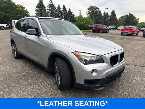 Used 2015 BMW X1 sDrive28i RWD image 2