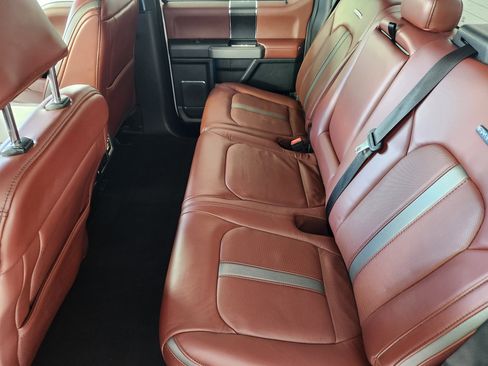 Certified 2019 Ford F150 Platinum w/ Equipment Group 701A Luxury image 14