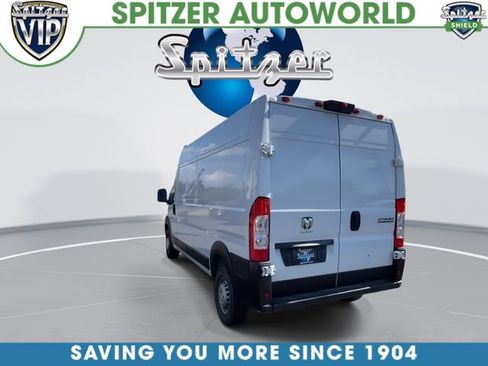 Used 2025 RAM ProMaster 2500 w/ Convenience Group FWD image 9