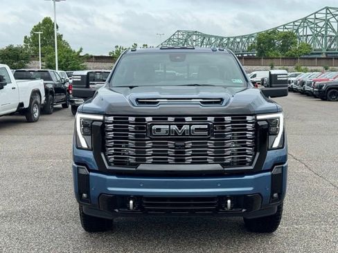 Used 2026 GMC Sierra 2500 Denali Ultimate AWD/4WD image 8