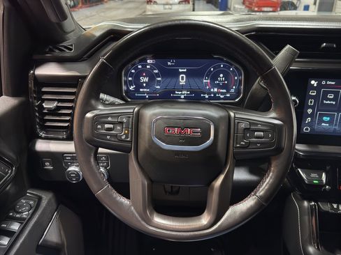 Used 2024 GMC Sierra 2500 AT4X image 30