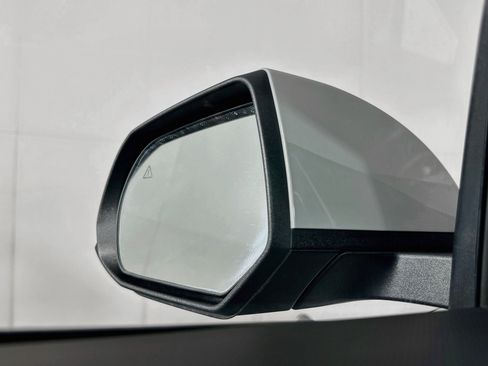 Used 2024 Hyundai Ioniq 5 SEL AWD/4WD image 16