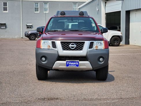 Used 2015 Nissan Xterra PRO-4X w/ Pro-4x Leather Package AWD/4WD image 2