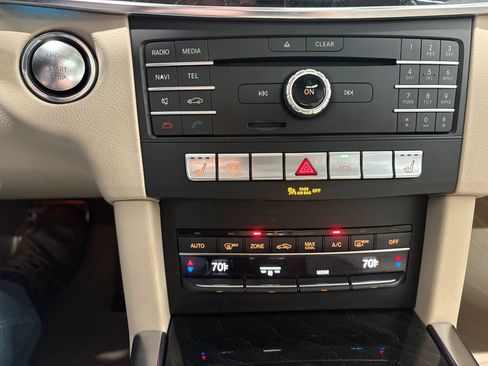 Used 2016 Mercedes-Benz E 350 4MATIC Sedan image 17