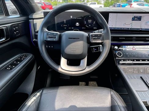 Used 2025 Hyundai Santa Fe Calligraphy AWD/4WD image 10