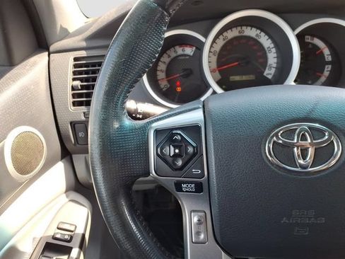 Used 2014 Toyota Tacoma 4x4 Double Cab image 8