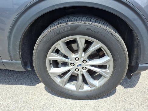 Used 2022 Ford Explorer XLT w/ Equipment Group 202A RWD image 7