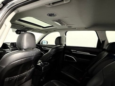 Used 2021 Kia Telluride S FWD image 26