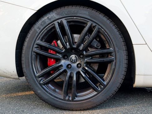 Used 2022 Maserati Ghibli Modena Q4 image 13