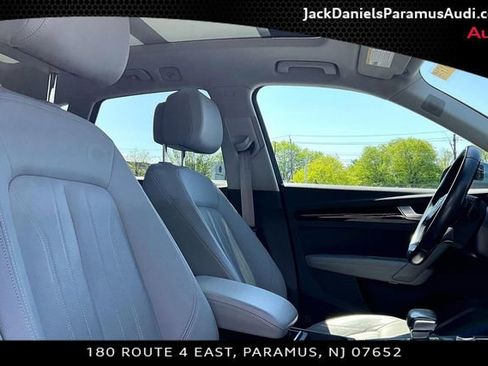Used 2018 Audi Q5 Prestige w/ Prestige Package AWD/4WD image 7