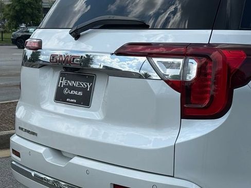 Used 2022 GMC Acadia Denali w/ Denali Ultimate Package FWD image 8