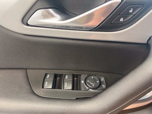 Used 2019 Chevrolet Blazer LT FWD image 25