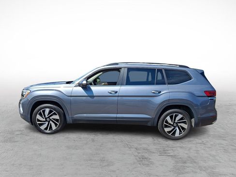 Used 2024 Volkswagen Atlas SE AWD/4WD image 2
