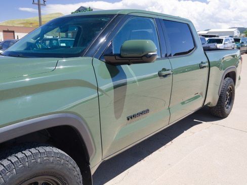 Used 2022 Toyota Tundra SR5 w/ SR5 Premium Package AWD/4WD image 8