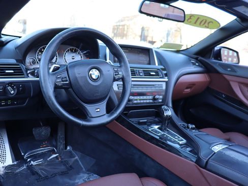 Used 2013 BMW 650i xDrive Convertible image 10