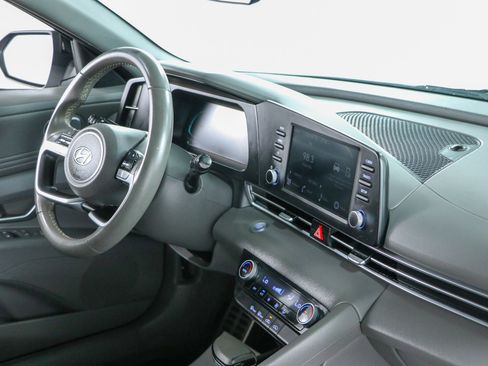 Used 2025 Hyundai Elantra Sport FWD image 25
