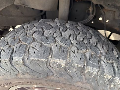 Used 2000 Ford Excursion Limited image 8