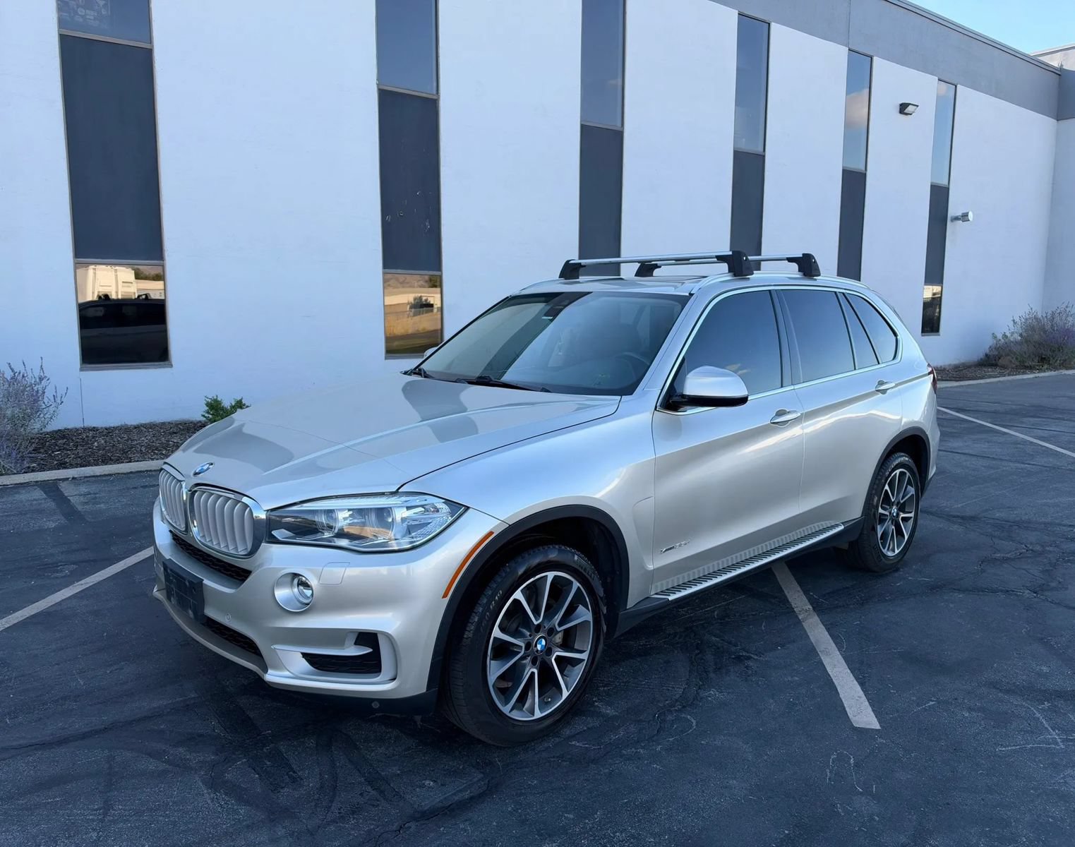 Used 2015 BMW X5 xDrive35d AWD/4WD image 1