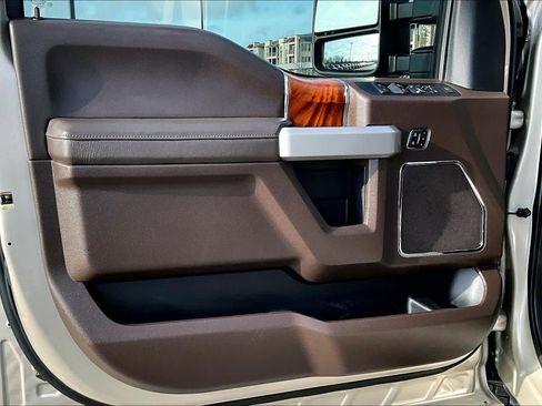 Used 2018 Ford F250 King Ranch w/ King Ranch Ultimate Package image 26