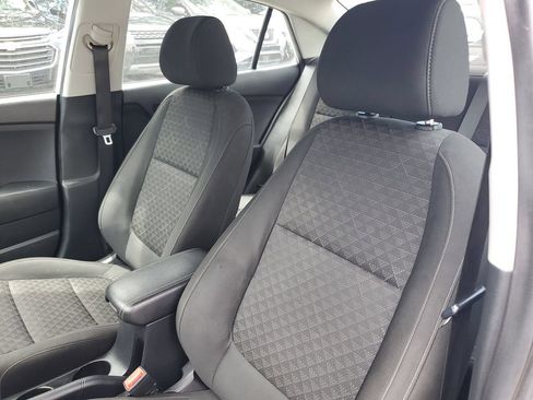 Used 2022 Kia Rio S FWD image 18