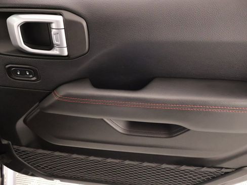 Used 2019 Jeep Wrangler Rubicon image 16