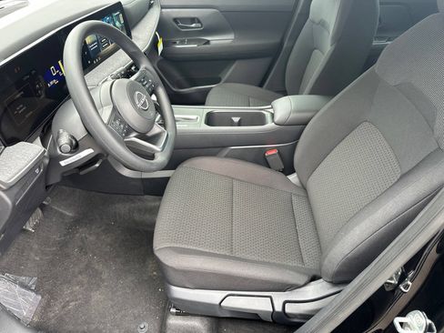 New 2026 Nissan Kicks S FWD image 7