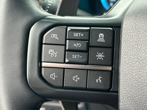Used 2025 Ford F150 Raptor AWD/4WD image 17