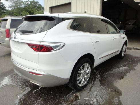 Used 2023 Buick Enclave Essence w/ Experience Buick Package AWD/4WD image 4