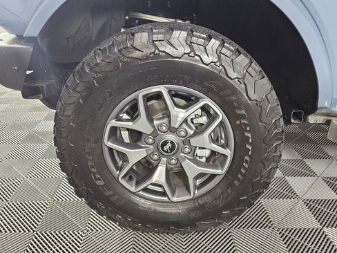 Used 2024 Ford Bronco Badlands image 11