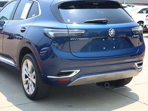 Used 2022 Buick Envision Avenir w/ Technology Package II FWD image 7