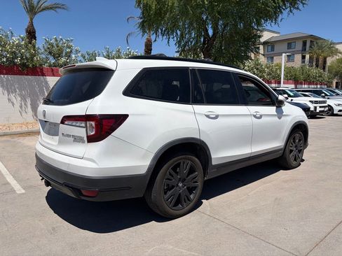 Used 2022 Honda Pilot Black Edition image 2