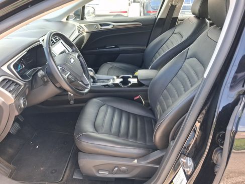 Used 2016 Ford Fusion Energi SE w/ Driver Assist Package FWD image 12