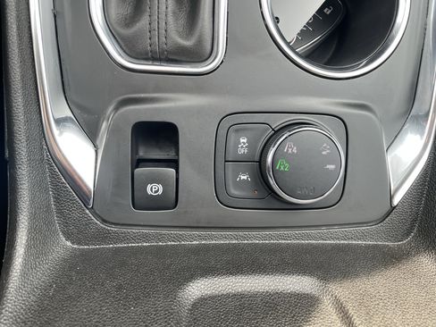 Used 2018 Chevrolet Traverse Premier w/ LPO, 'HIT The Road' Package AWD/4WD image 25