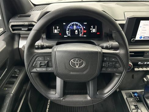 Used 2024 Toyota Tacoma SR5 AWD/4WD image 23