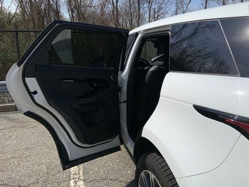 Used 2024 Land Rover Range Rover Evoque S image 15