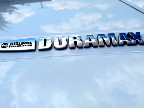 Used 2015 GMC Sierra 3500 Denali image 2