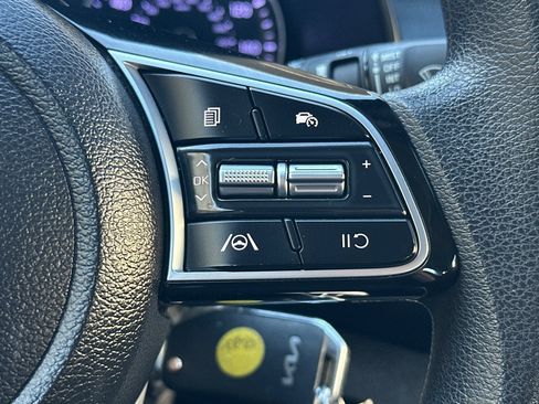 Used 2024 Kia Forte LXS image 29