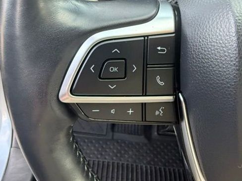 Used 2021 Toyota Highlander Platinum AWD/4WD image 20