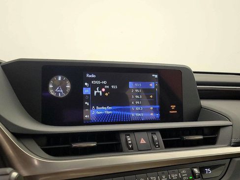 Used 2019 Lexus ES 350 w/ Premium Package image 11